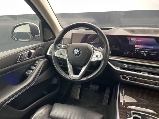 Used 2023 BMW X7 xDrive40i AWD/4WD image 17