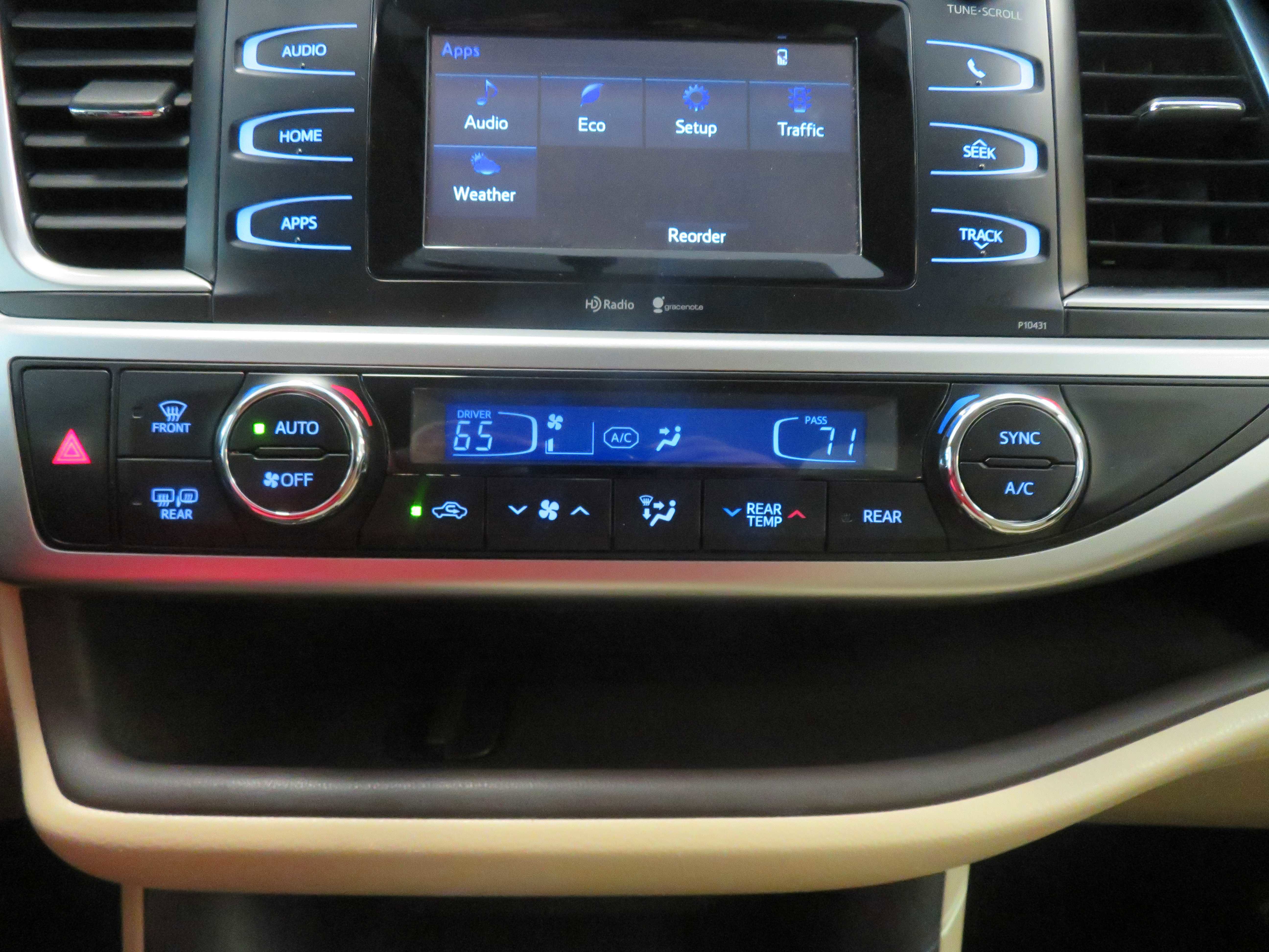 Used 2014 Toyota Highlander Plus FWD image 41