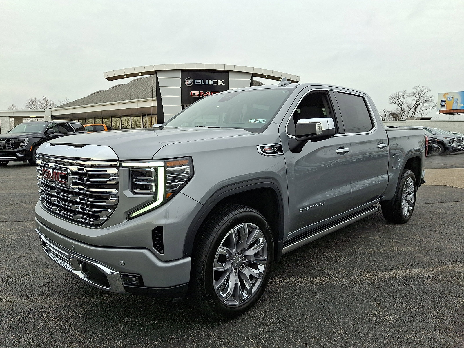 Used 2026 GMC Sierra 1500 Denali w/ Denali Reserve Package image 5