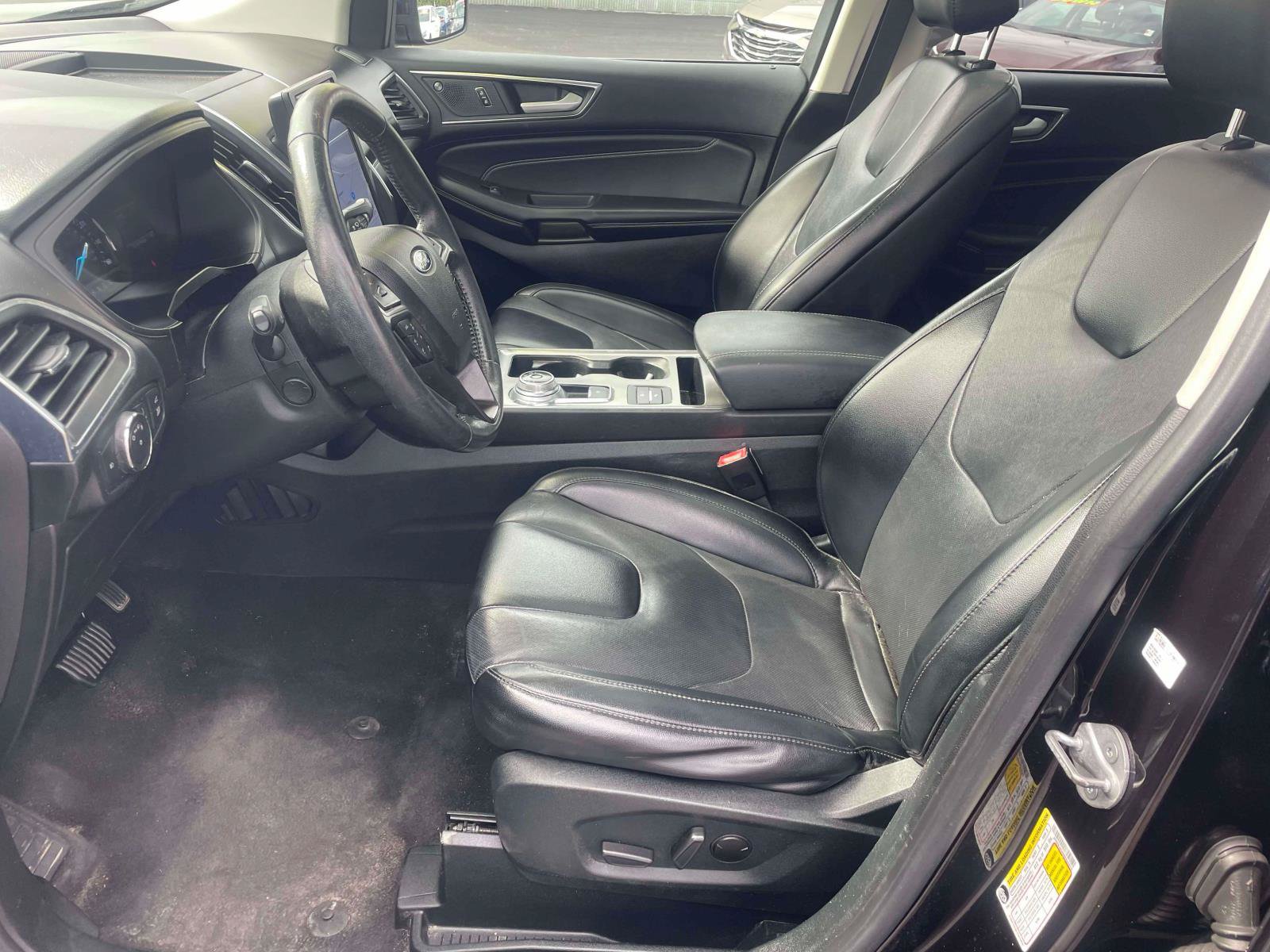 Used 2022 Ford Edge Titanium w/ Equipment Group 301A AWD/4WD image 13