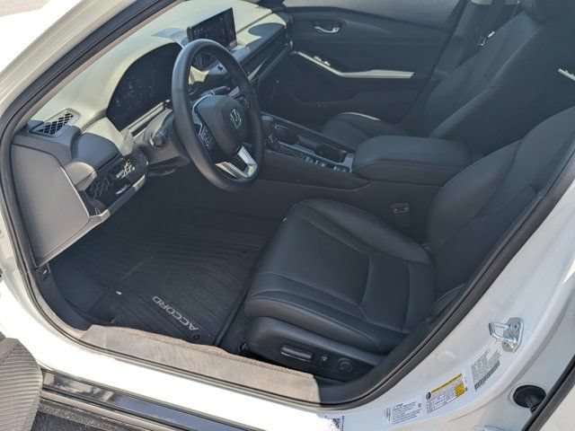 Used 2024 Honda Accord Touring image 9
