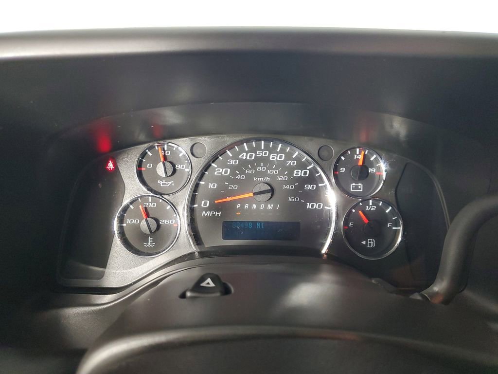 Used 2018 Chevrolet Express 2500 w/ Driver Convenience Package image 27