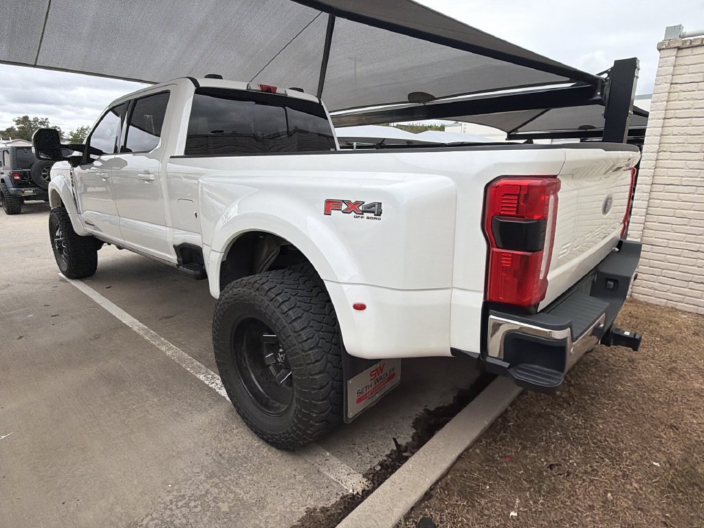 Used 2023 Ford F450 Lariat w/ Lariat Ultimate Package AWD/4WD image 4