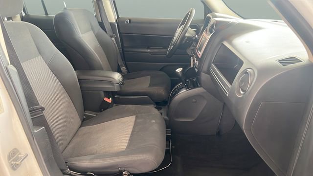 Used 2011 Jeep Patriot Latitude AWD/4WD image 19