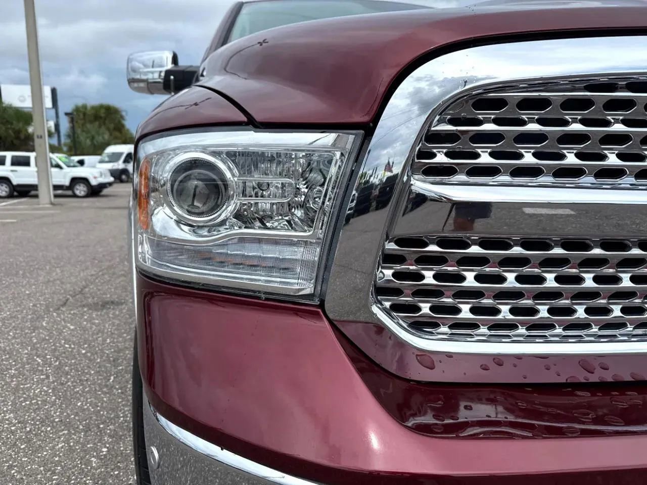 Used 2018 RAM 1500 Laramie w/ Convenience Group AWD/4WD image 11
