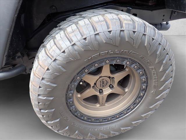 Used 2012 Jeep Wrangler Sport AWD/4WD image 5