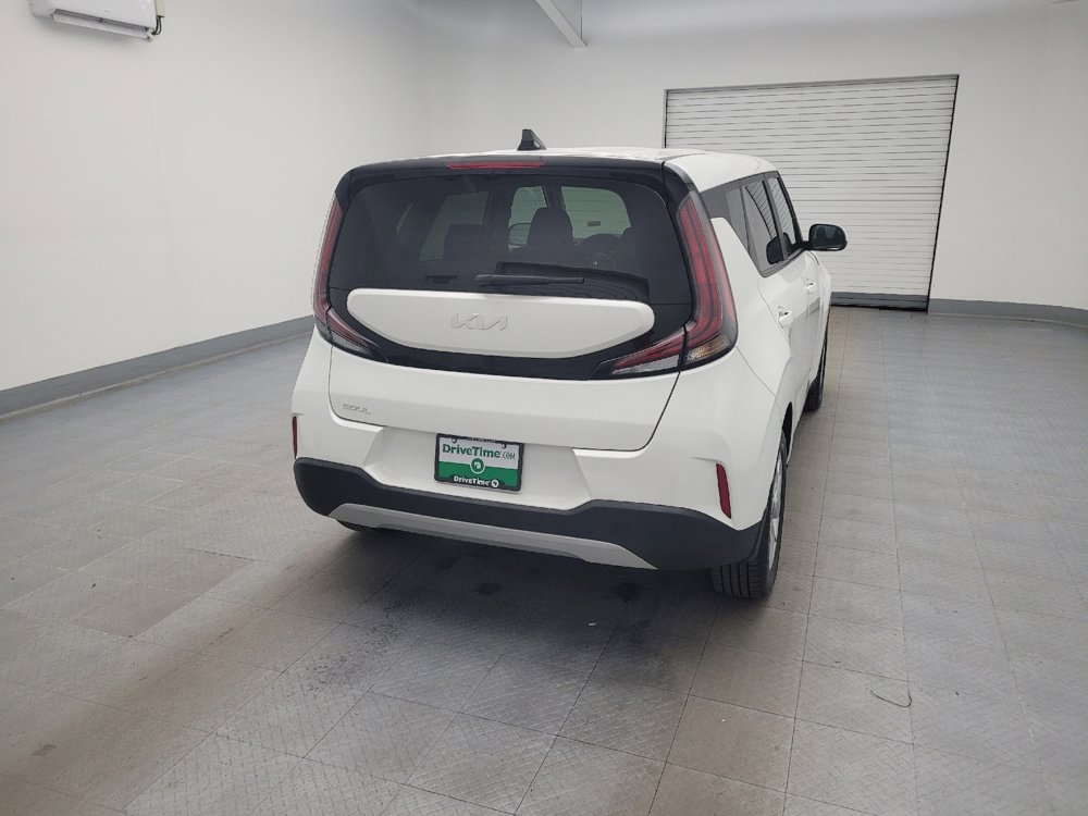 Used 2023 Kia Soul LX w/ LX Technology Package image 7