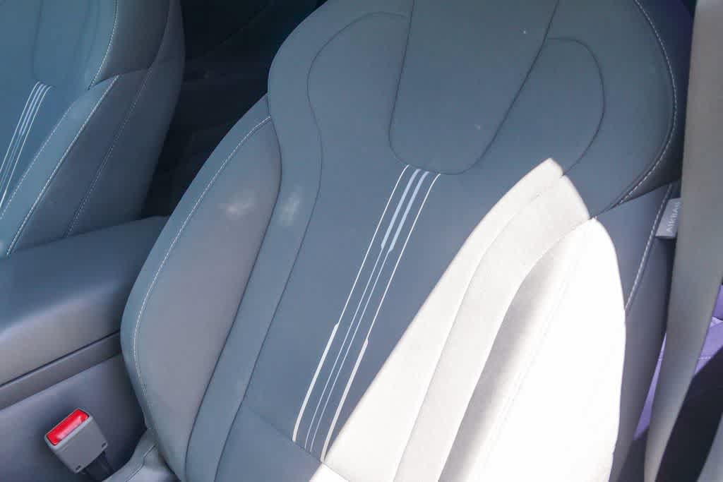 Used 2022 Hyundai Elantra Blue FWD image 12