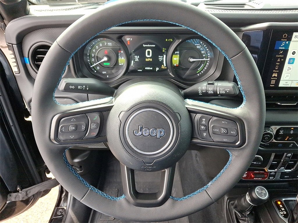 Used 2024 Jeep Wrangler Unlimited Rubicon 4xe w/ Technology Group image 19