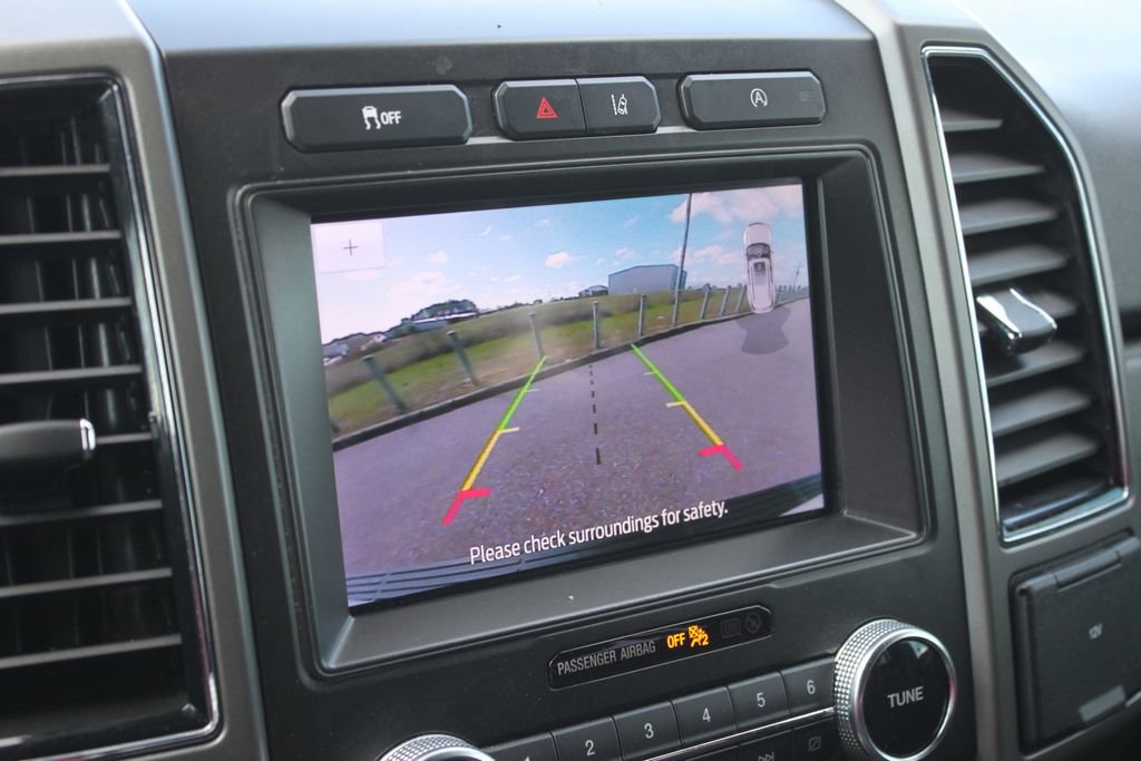 Used 2020 Ford Expedition XLT image 18