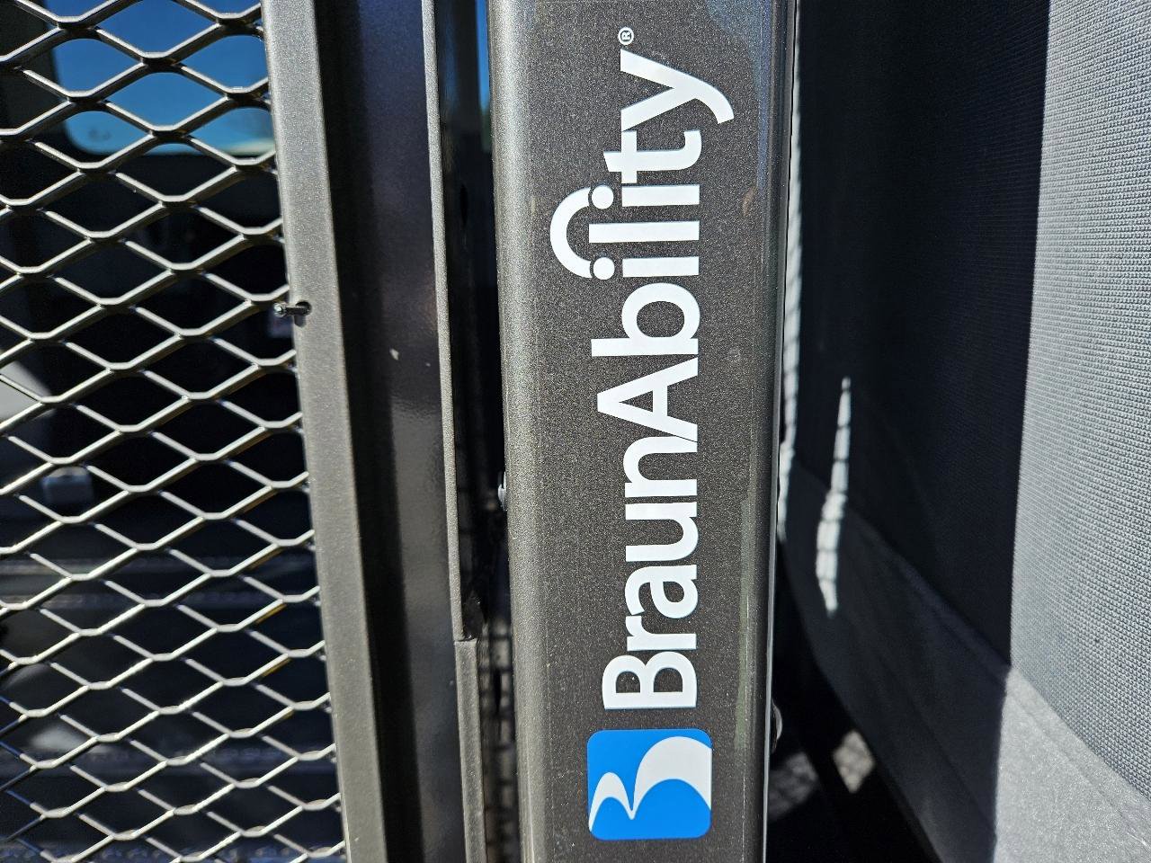 Used 2016 Ford Transit 350 XLT image 37