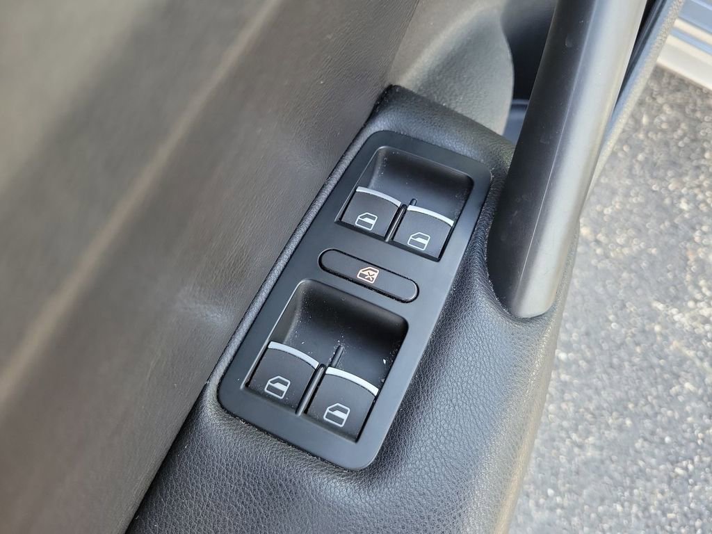 Used 2012 Volkswagen Passat TDI SEL Premium FWD image 22