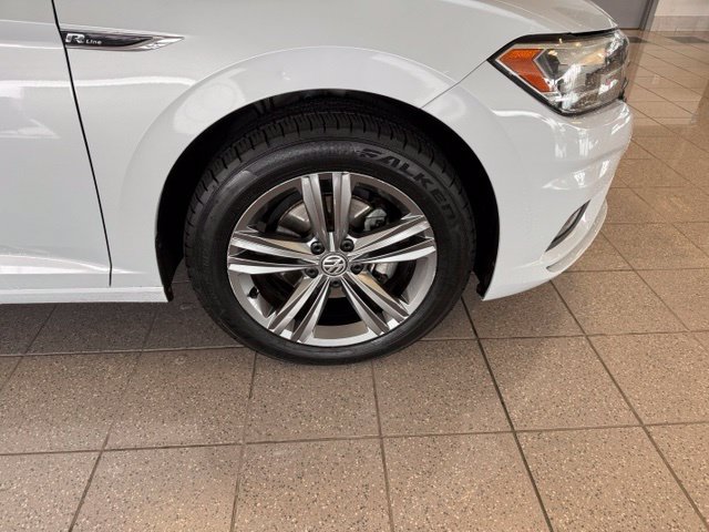 Used 2019 Volkswagen Jetta R-Line FWD image 11