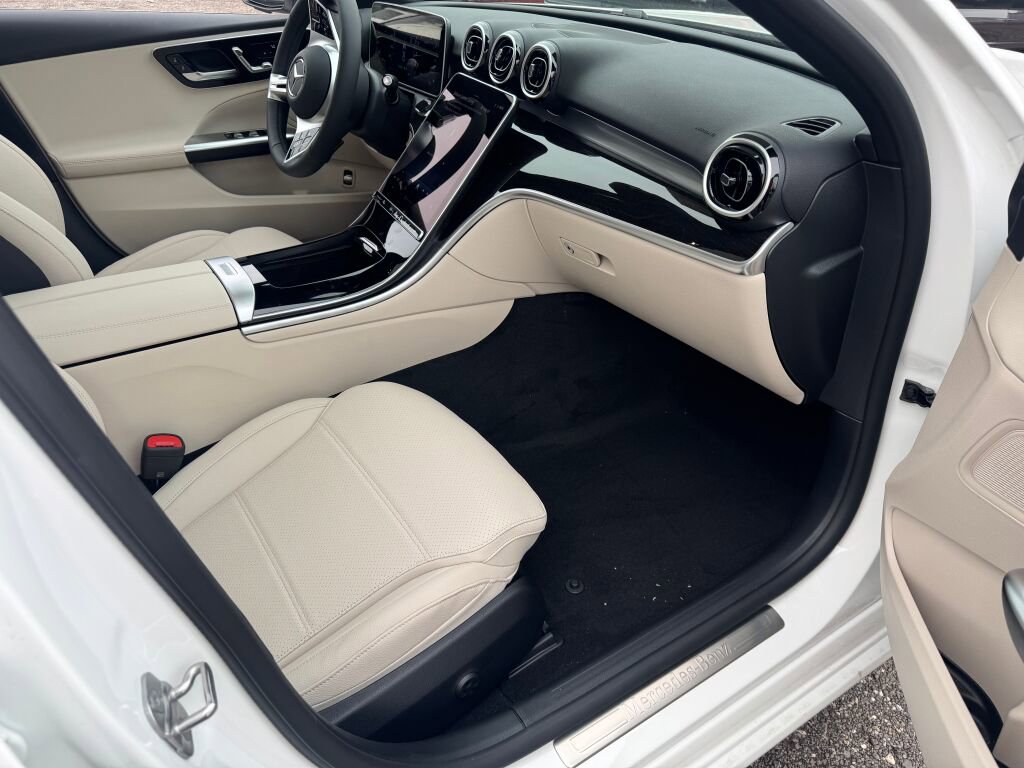 New 2026 Mercedes-Benz C 300 4MATIC Sedan image 20