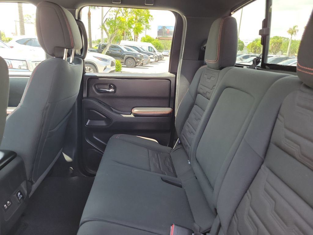 Used 2025 Nissan Frontier PRO-4X w/ Pro Convenience Package AWD/4WD image 10