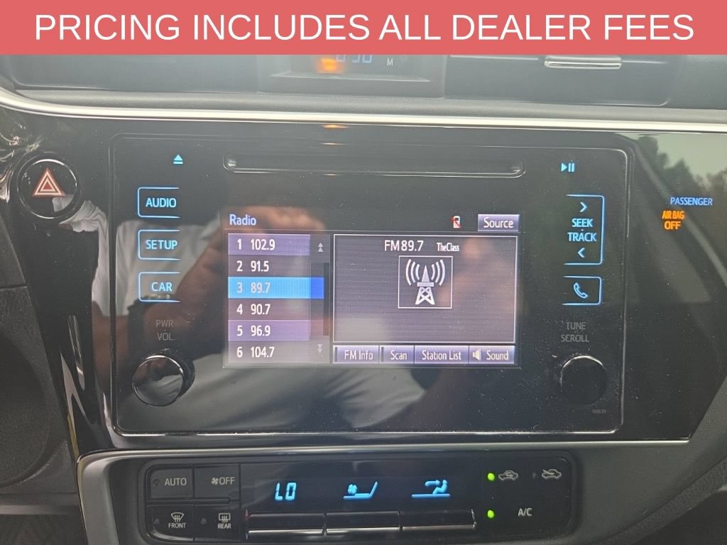 Used 2018 Toyota Corolla LE FWD image 6