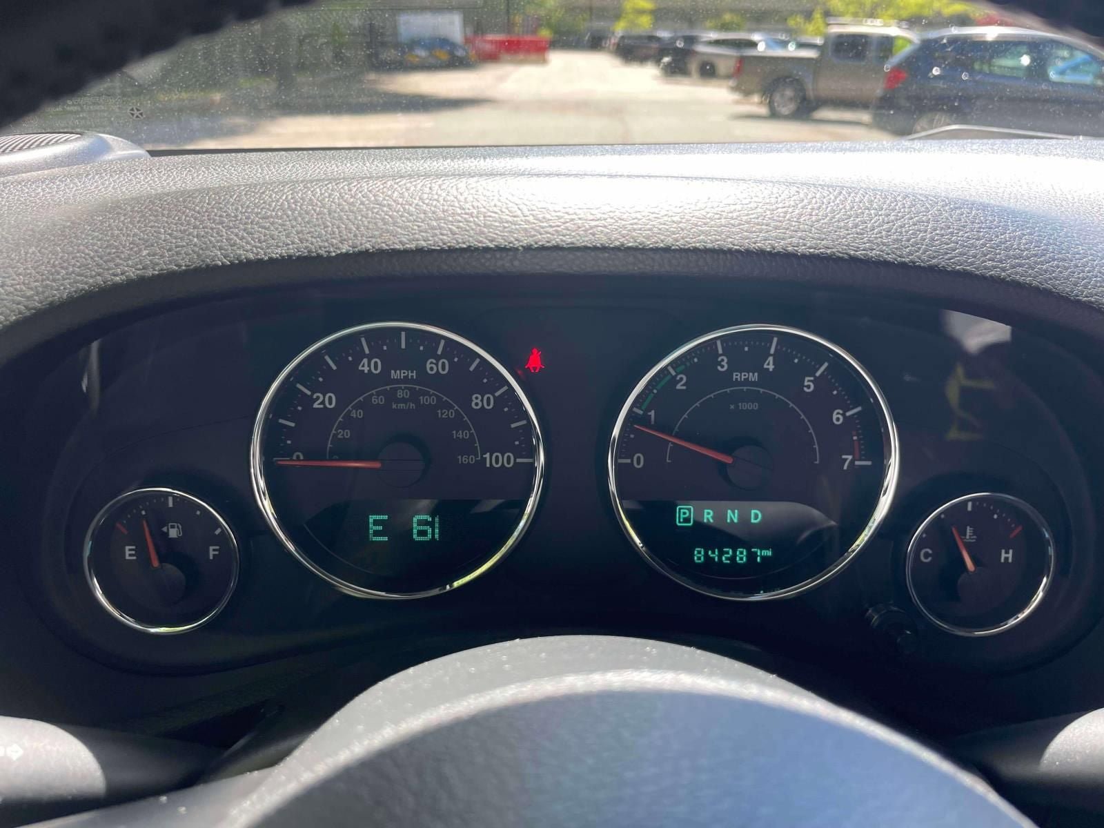Used 2015 Jeep Wrangler Unlimited Sahara w/ Connectivity Group AWD/4WD image 24