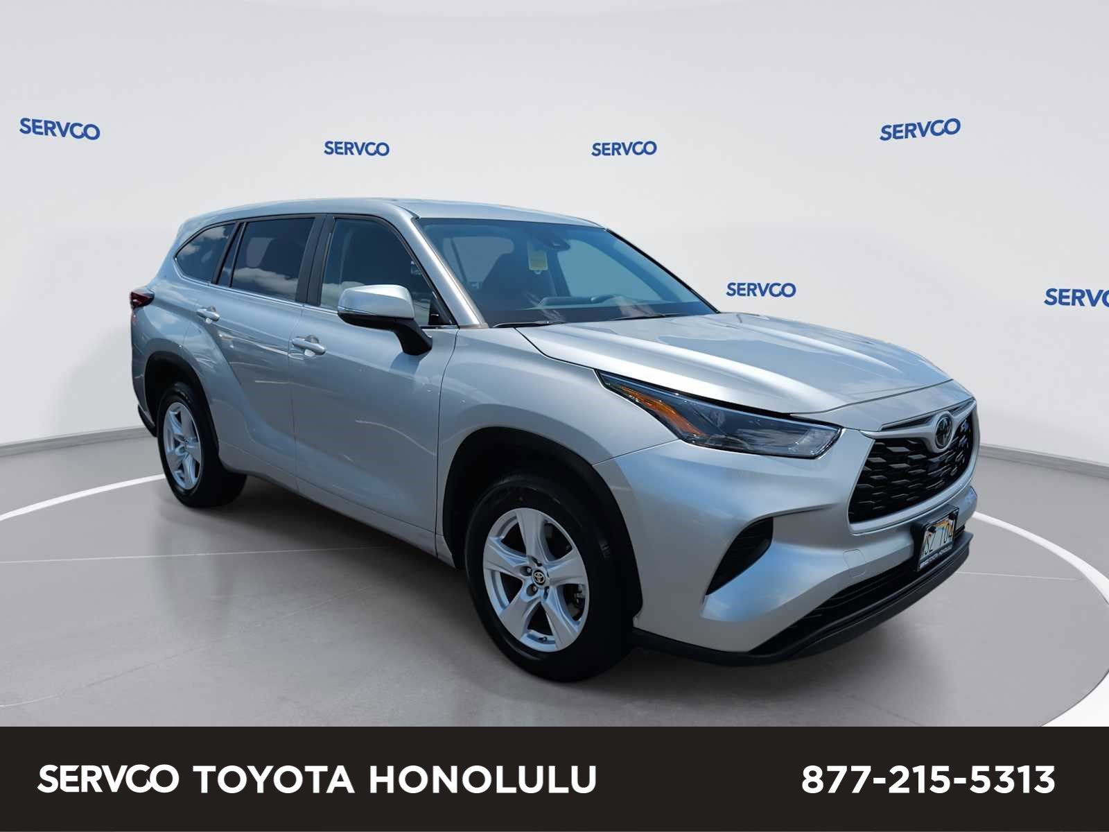 Used 2023 Toyota Highlander L FWD image 1