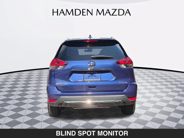 Used 2018 Nissan Rogue SV AWD/4WD image 4