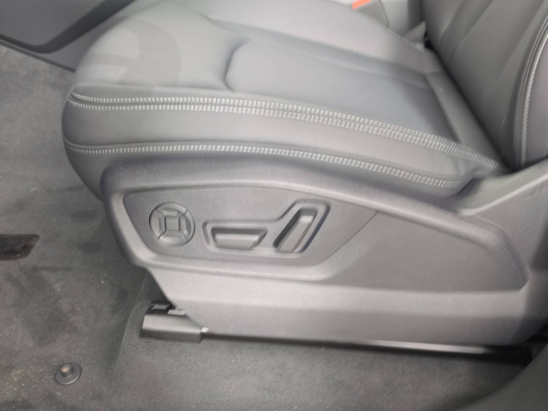 New 2026 Audi Q8 Premium Plus AWD/4WD image 15