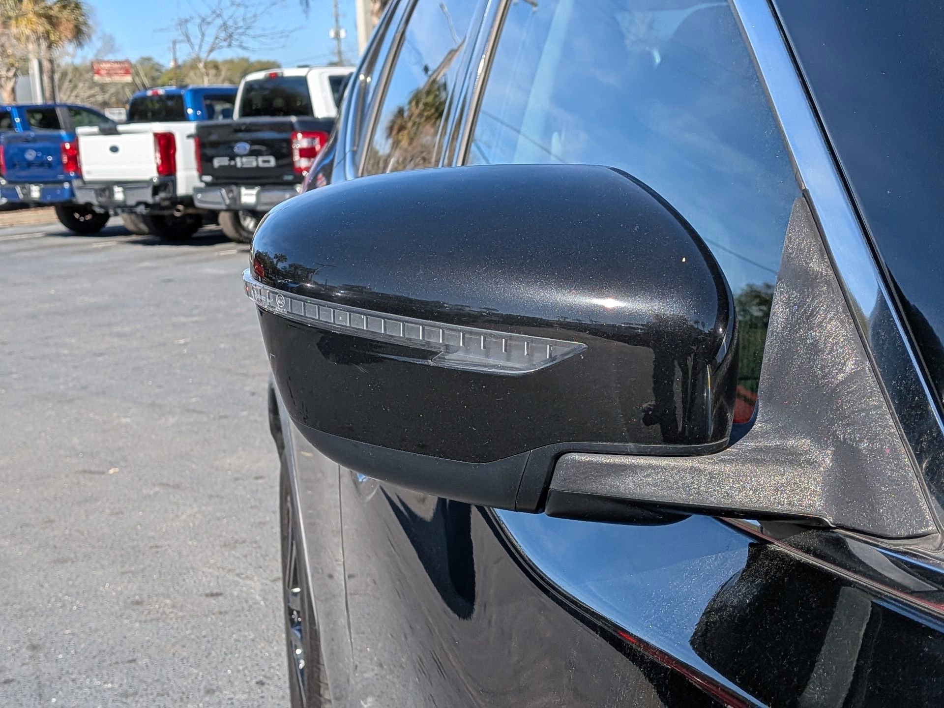 Used 2018 Nissan Rogue SV image 15