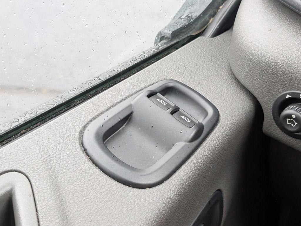 Used 2023 Ford Transit 350 XLT image 14