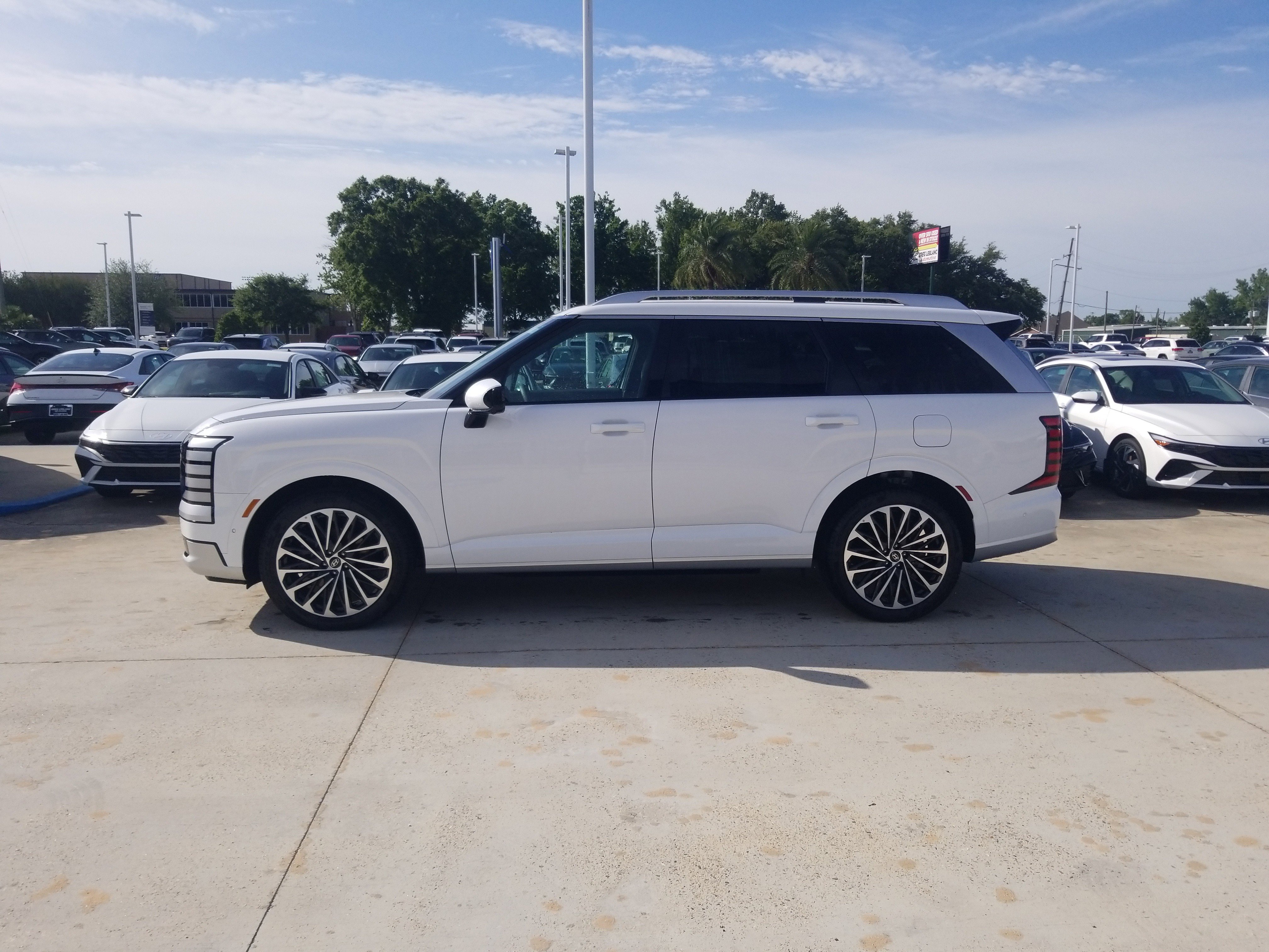 New 2026 Hyundai Palisade Calligraphy AWD/4WD image 4