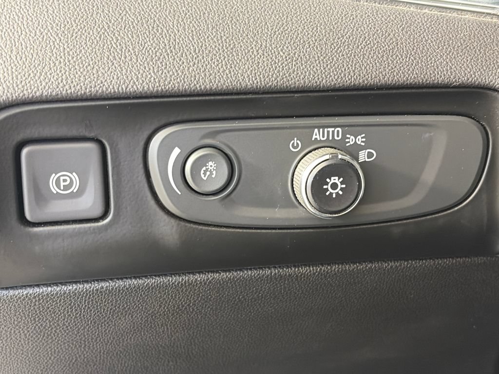 Used 2021 Buick Enclave Premium w/ Sun and Sites Package FWD image 24