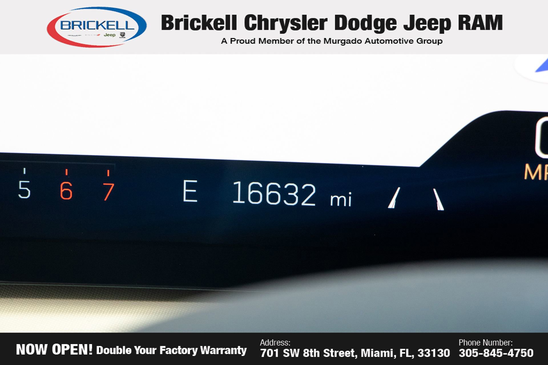 Used 2024 Cadillac XT4 Luxury w/ Cold Weather Package image 28