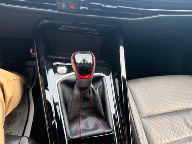 Certified 2023 Volkswagen GTI SE w/ SE Leather Package FWD image 28