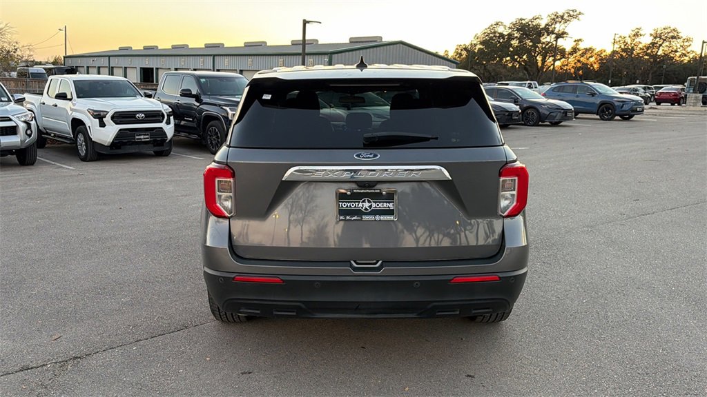 Used 2021 Ford Explorer 2WD image 4