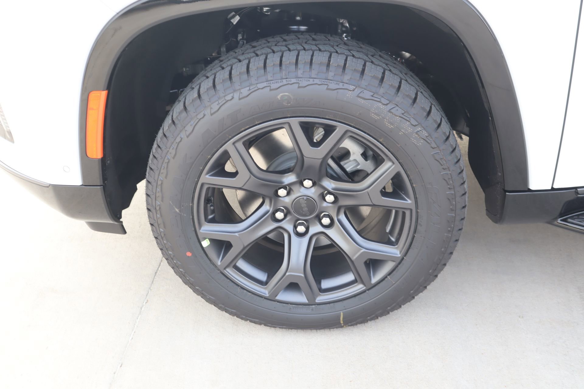 New 2026 Jeep Grand Wagoneer 4WD image 20