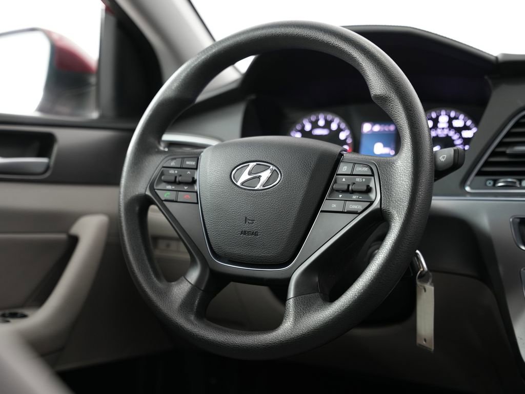 Used 2015 Hyundai Sonata Sport image 11