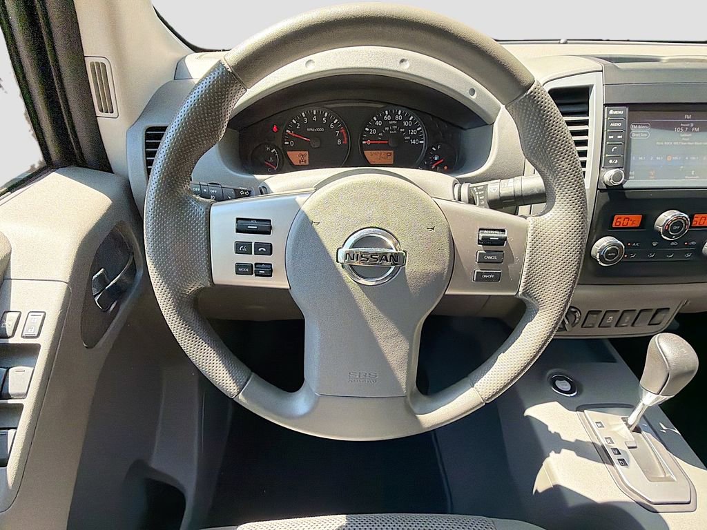 Used 2020 Nissan Frontier SV AWD/4WD image 9