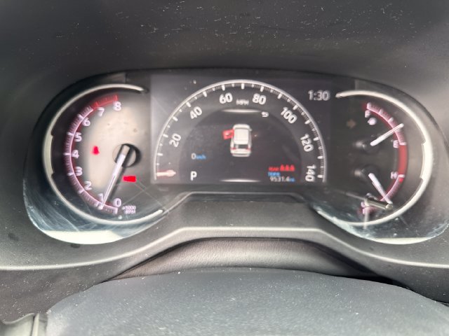 Used 2023 Toyota RAV4 LE AWD/4WD image 16