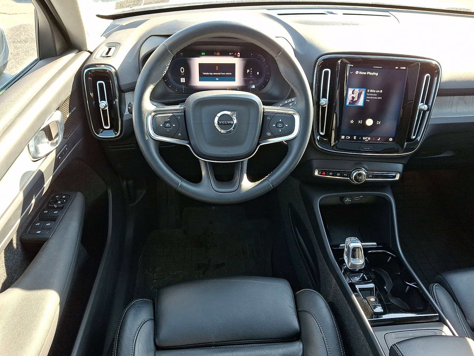 Used 2023 Volvo XC40 B5 Plus w/ Driver Assist Package image 11