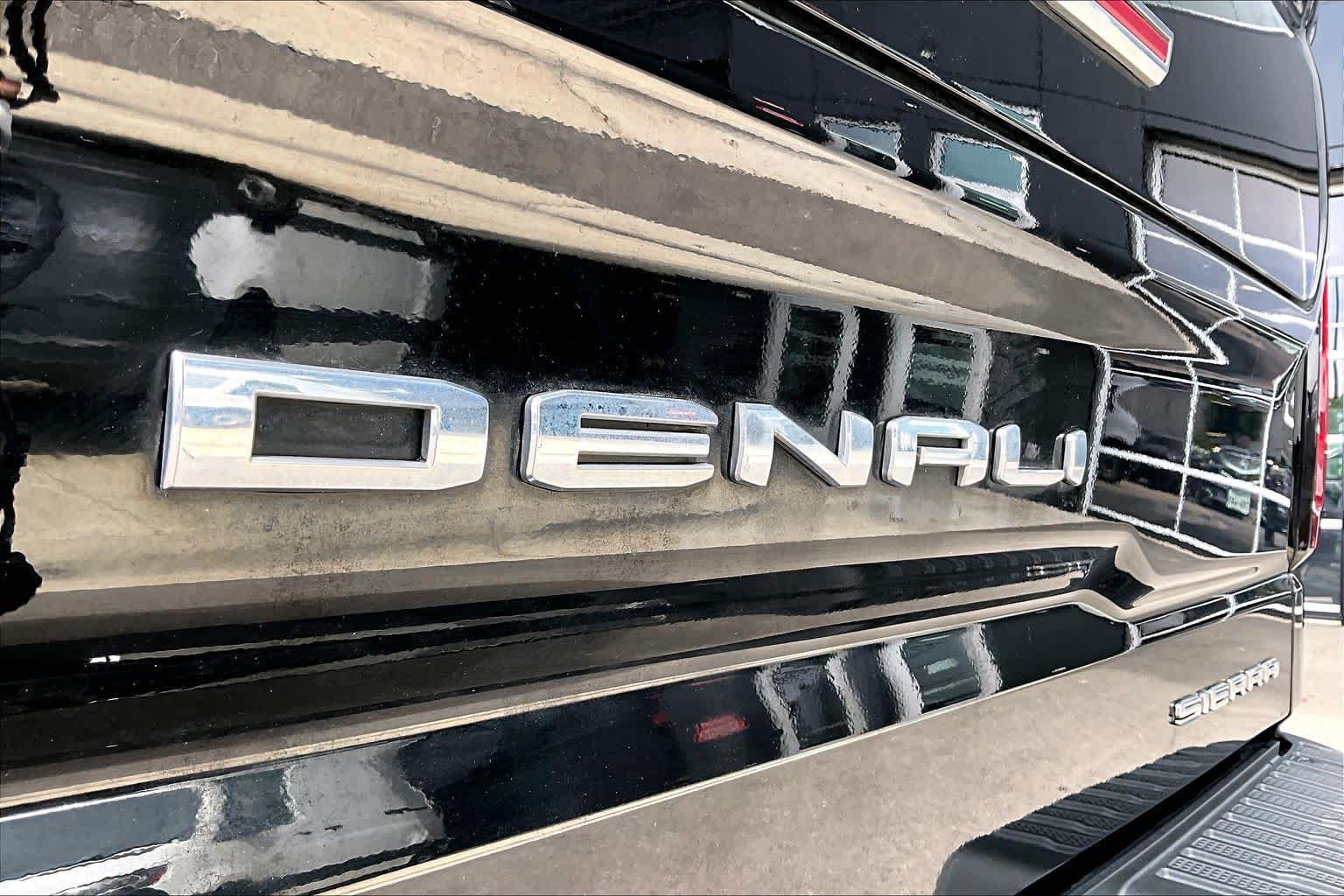 Used 2019 GMC Sierra 1500 Denali w/ Technology Package AWD/4WD image 10