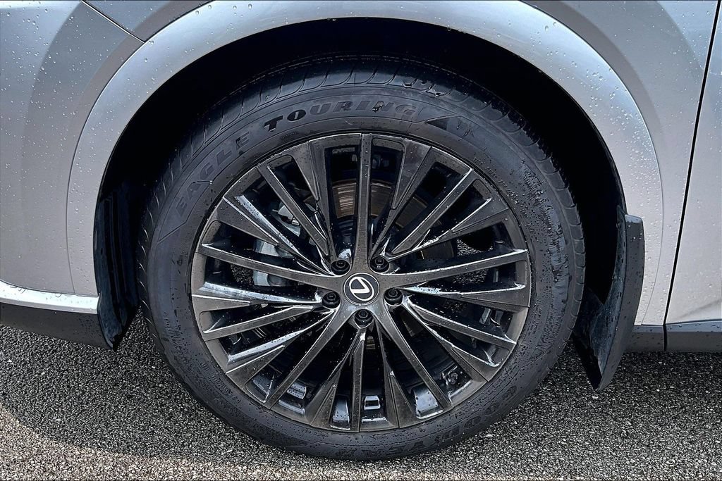 Used 2023 Lexus RX 350 w/ Accessory Package (2T) AWD/4WD image 11