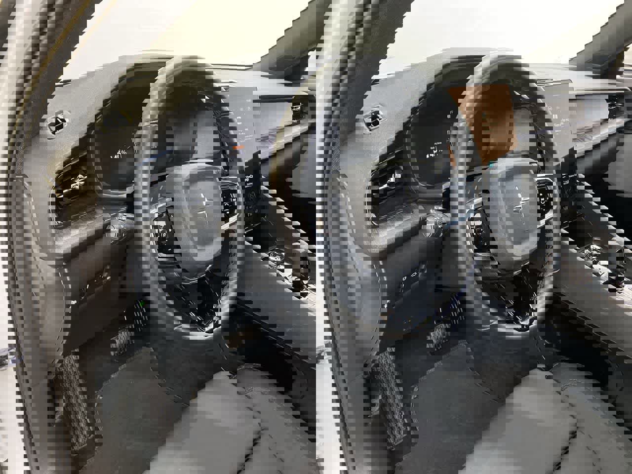 Used 2021 Polestar Polestar 2 image 2