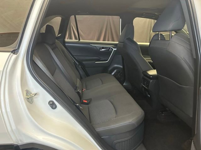 Used 2025 Toyota RAV4 SE w/ Convenience Package AWD/4WD image 18