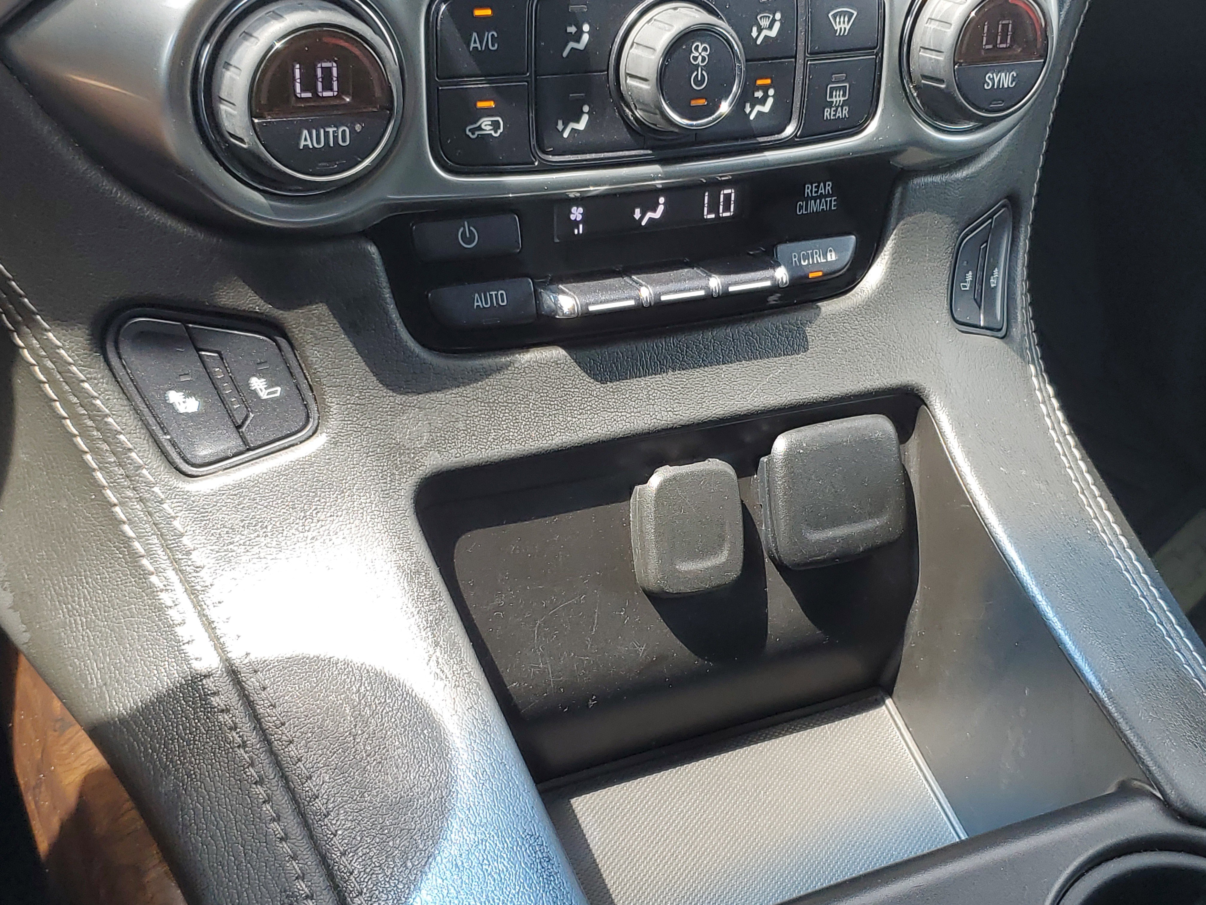 Used 2020 Chevrolet Suburban LT AWD/4WD image 28