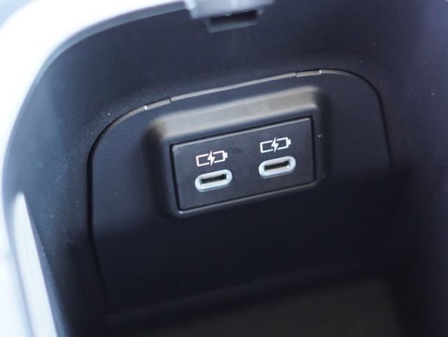 Certified 2024 Toyota RAV4 LE AWD/4WD image 32