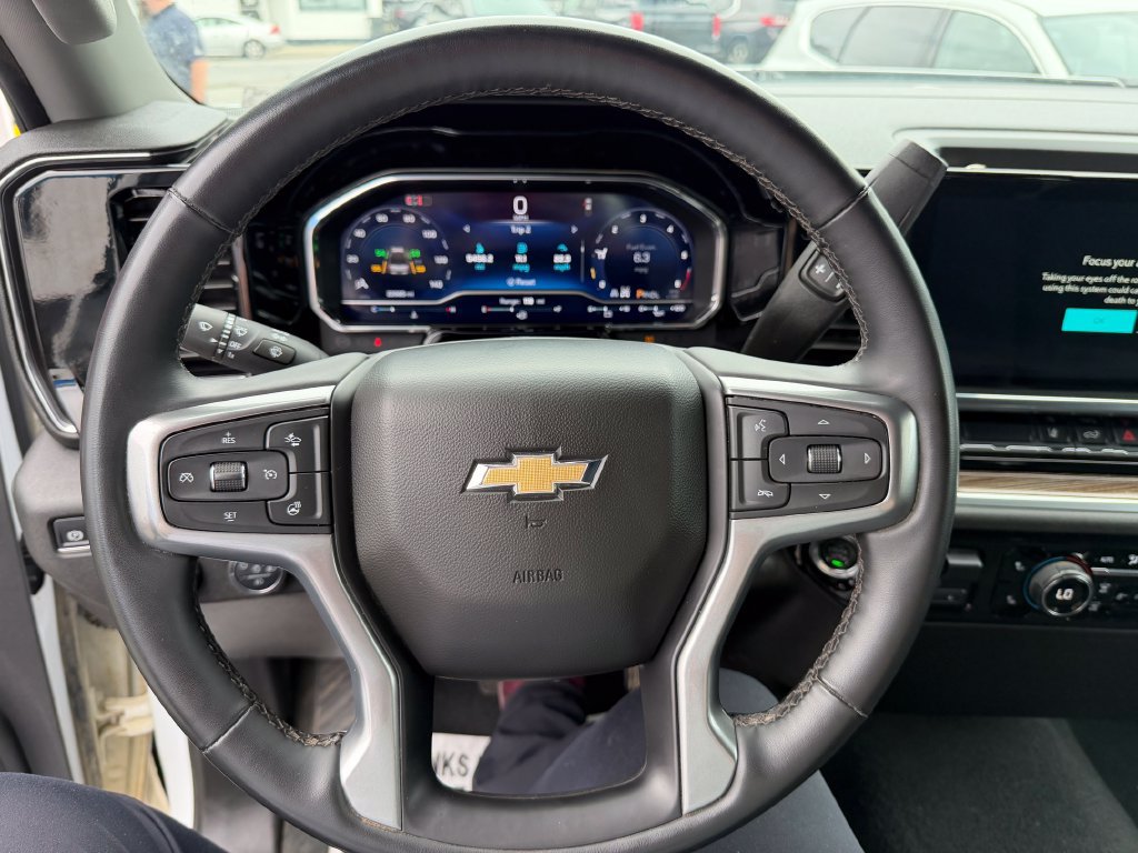 Used 2025 Chevrolet Silverado 2500 LT w/ Convenience Package AWD/4WD image 17