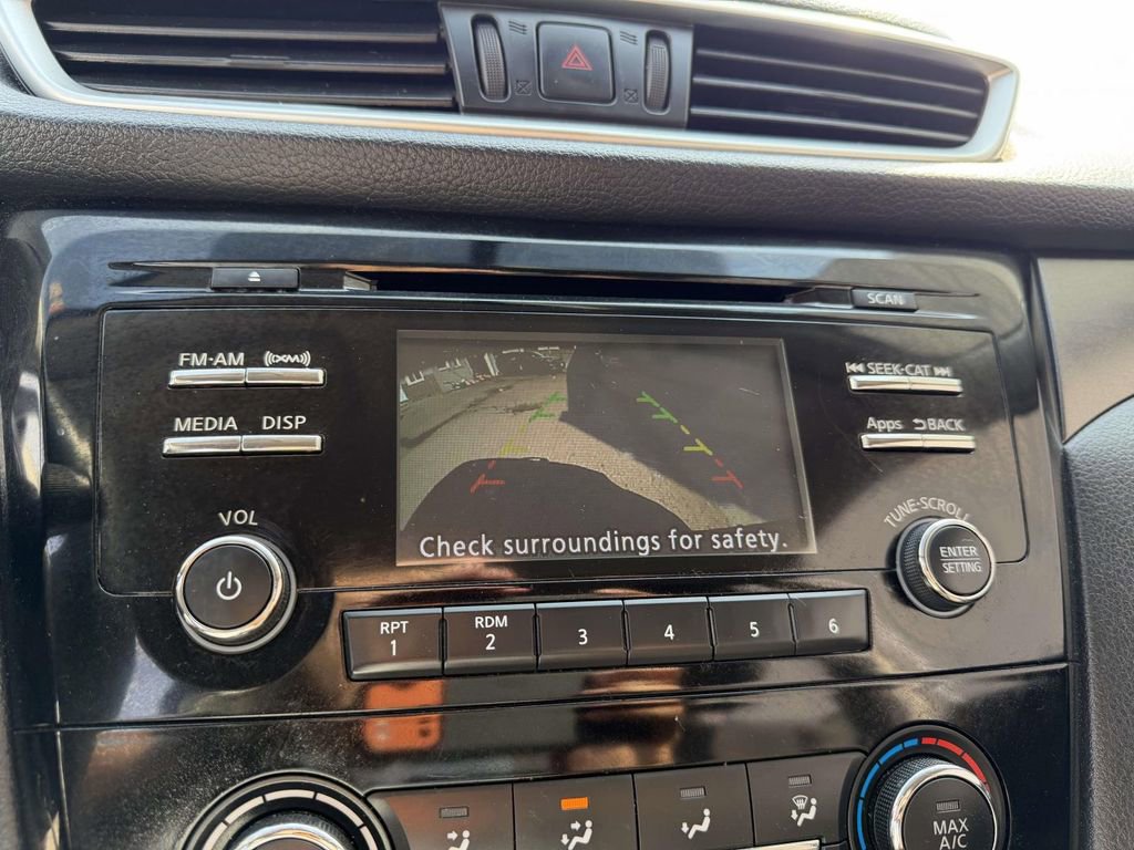 Used 2016 Nissan Rogue S image 27