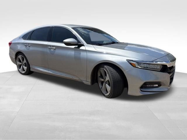 Used 2018 Honda Accord Touring image 9