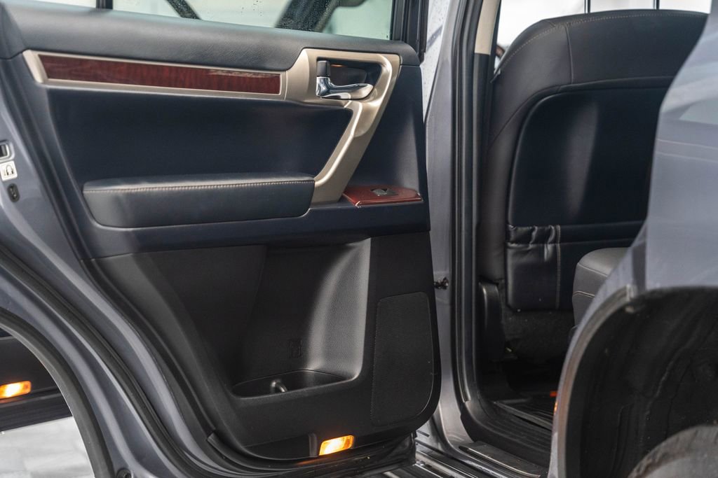 Used 2019 Lexus GX 460 Premium AWD/4WD image 41