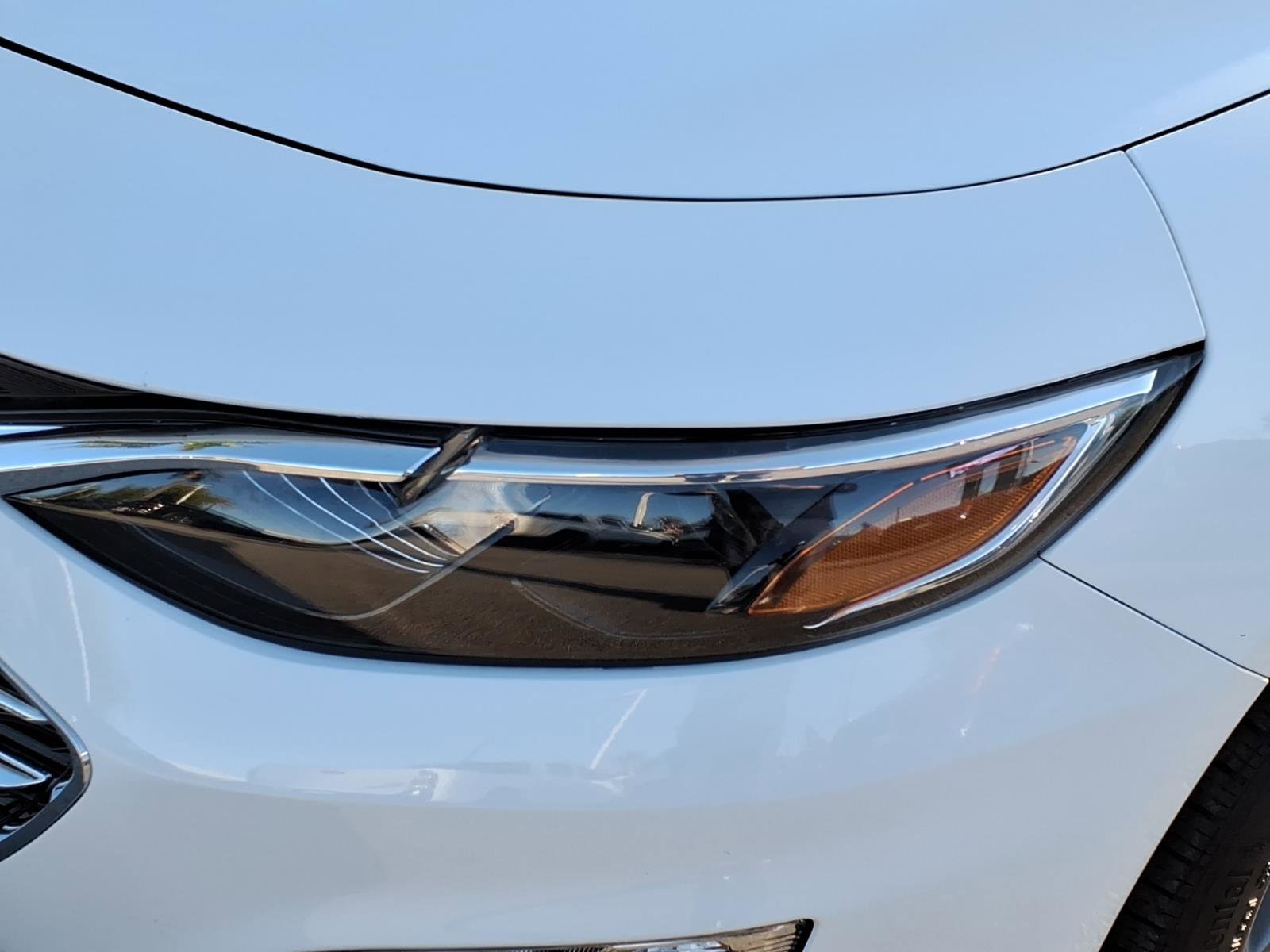 Used 2024 Chevrolet Malibu LT image 2