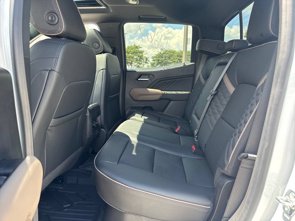 New 2026 GMC Canyon Denali AWD/4WD image 14