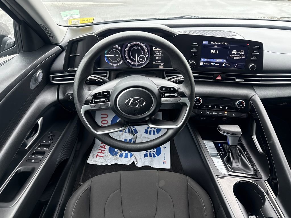 Used 2023 Hyundai Elantra Blue w/ Preferred Accessory Package FWD image 15