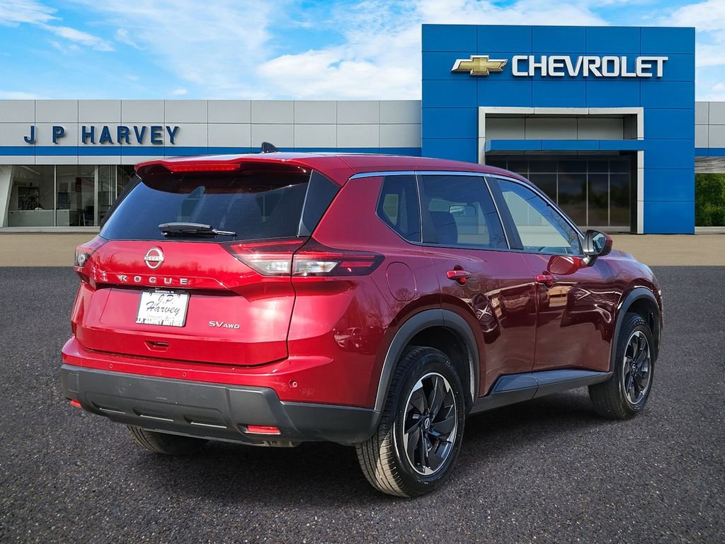 Used 2024 Nissan Rogue SV image 4